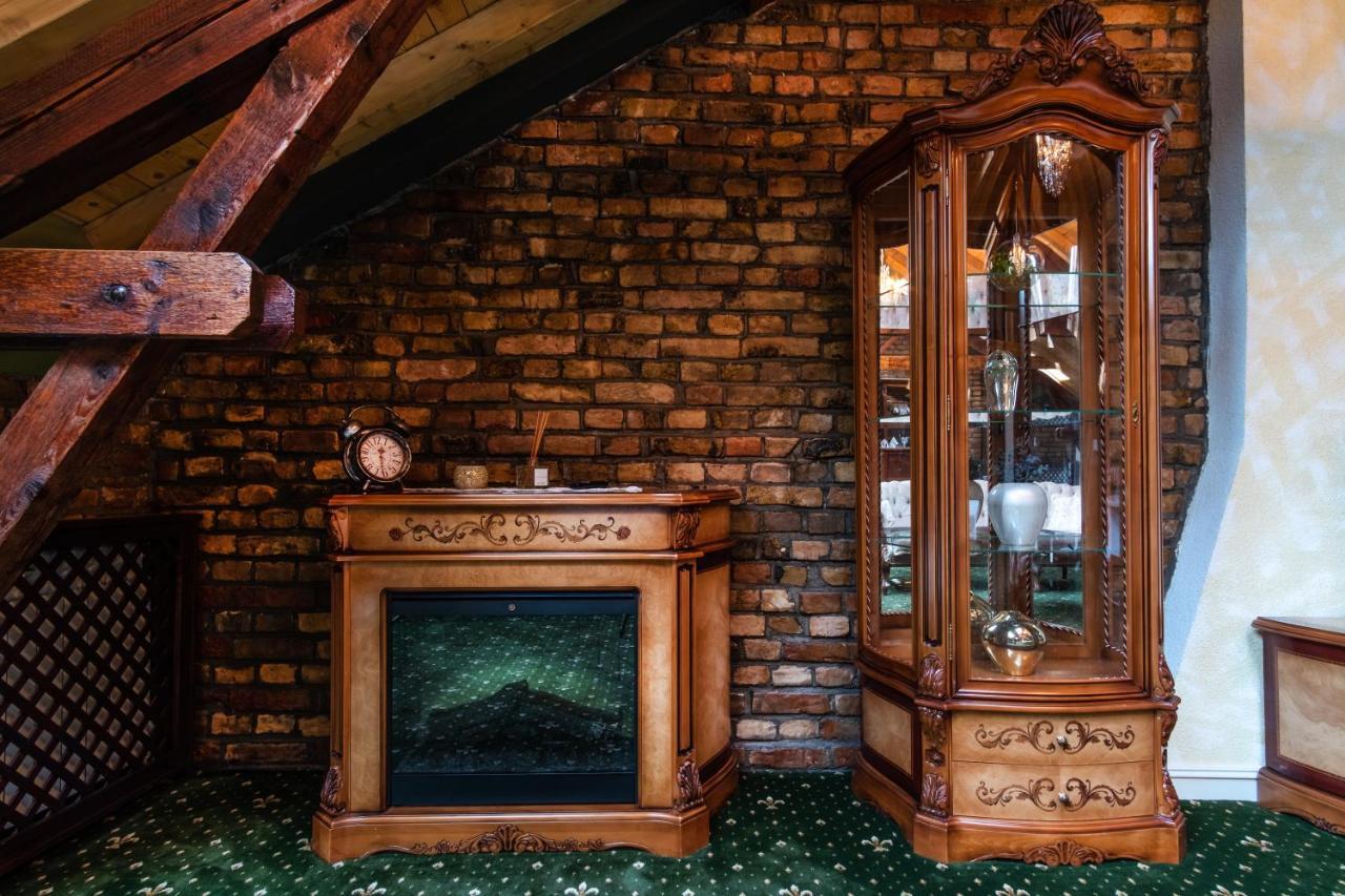 Jmr Royal -luxury & Private Sauna Hotel 4*